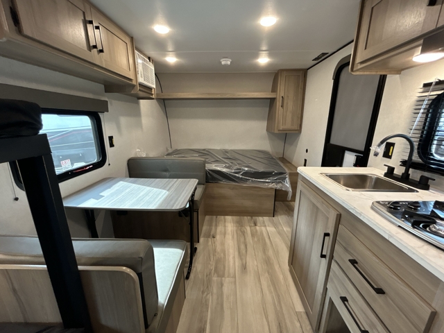 2026 Keystone Coleman 17B — photo 4 of 8