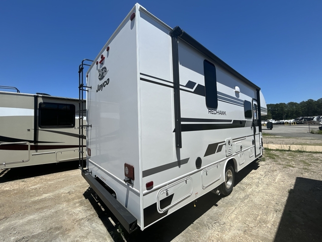 2027 Jayco Redhawk 24B — photo 5 of 8
