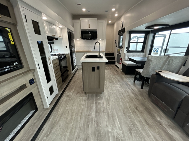2026 Jayco Eagle HT 29RLC — photo 4 of 8