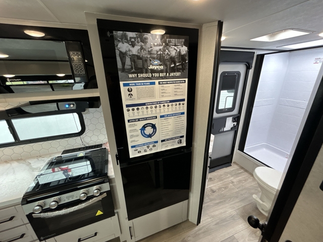 2026 Jayco Jay Feather 23MBD — photo 8 of 8