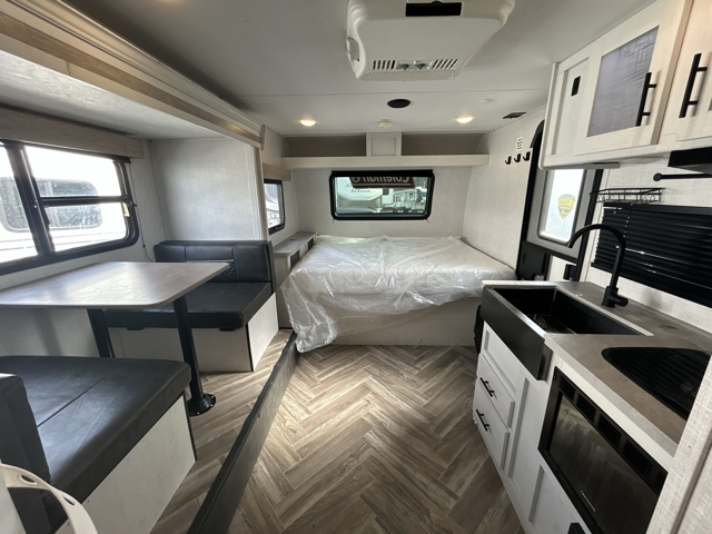 2022 Coleman Coleman Rubicon 1708BH — photo 4 of 8