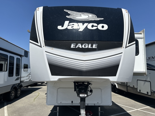 2025 Jayco Eagle 355MBQS — photo 5 of 8