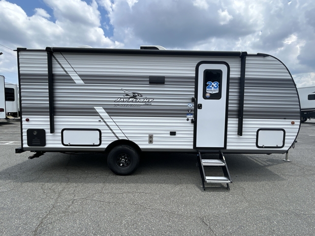 2027 Jayco Jay Flight 197MB — photo 6 of 8