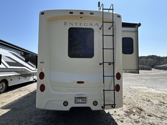 2022 Entegra Coach Vision XL 34B — photo 7 of 8