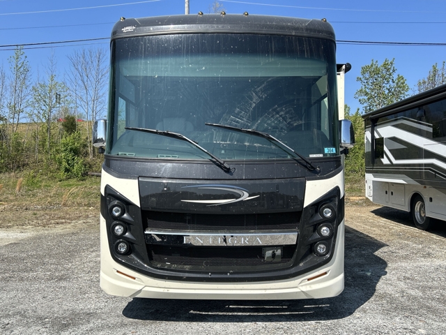 2022 Entegra Coach Vision XL 34B — photo 4 of 8