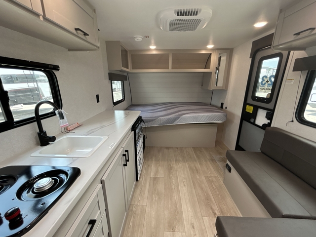 2027 Jayco Jay Flight Sport 172DB — photo 4 of 8
