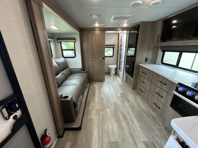 2023 Grand Design Imagine XLS 22RBE — photo 2 of 8