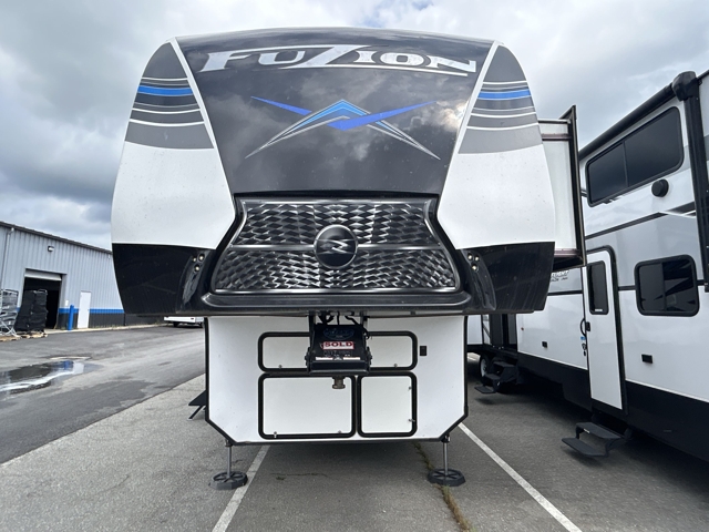 2021 Keystone Fuzion 419 — photo 5 of 8