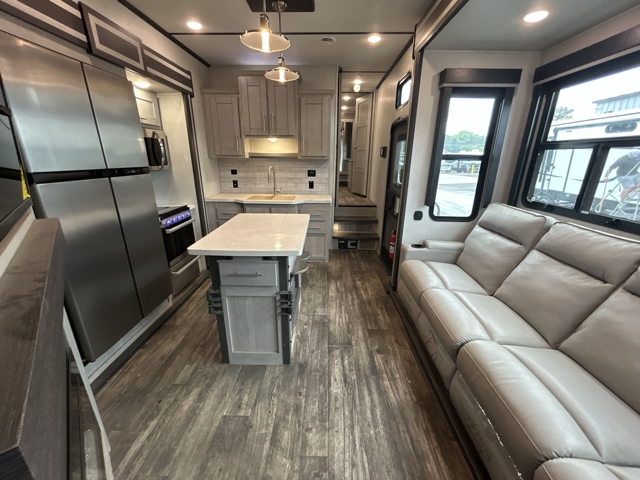 2021 Keystone Fuzion 419 — photo 4 of 8