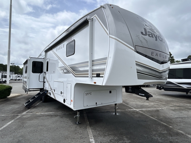 2027 Jayco Eagle 365UKTS — photo 1 of 8