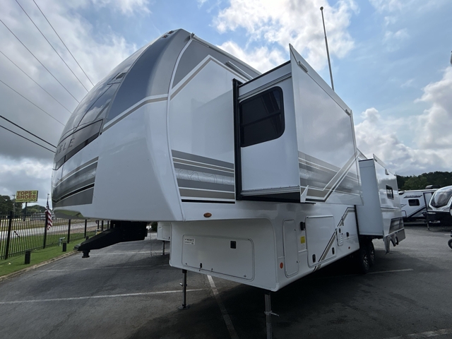 2027 Jayco Eagle 321RSTS — photo 7 of 8