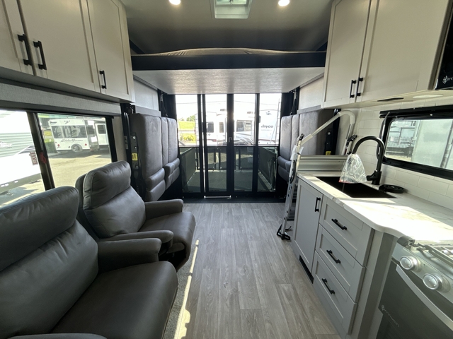 2027 Jayco Seismic 214 — photo 2 of 8