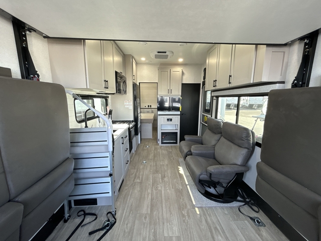 2027 Jayco Seismic 214 — photo 3 of 8