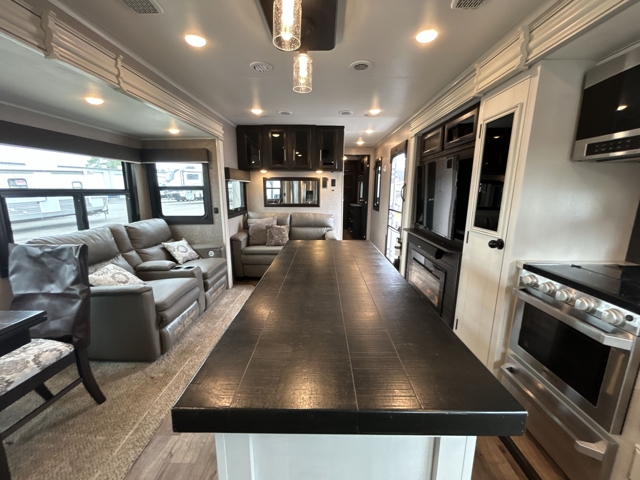 2020 Jayco Eagle 332CBOK — photo 3 of 8