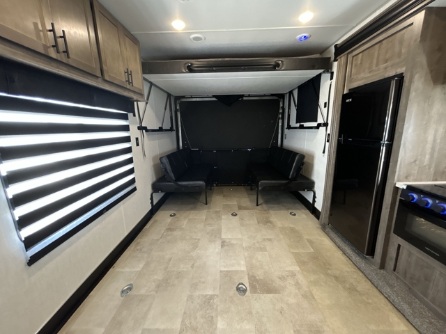2021 Forest River Rogue 26VKS — photo 4 of 8