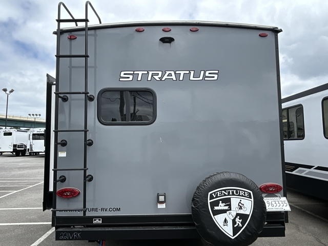 2025 Venture RV Stratus 221VRK — photo 8 of 8