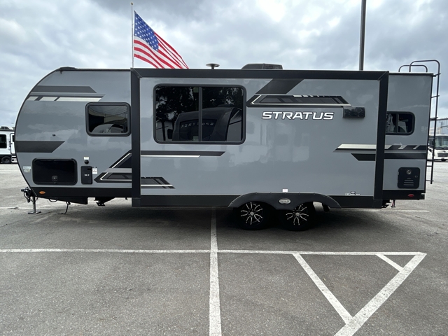 2025 Venture RV Stratus 221VRK — photo 7 of 8