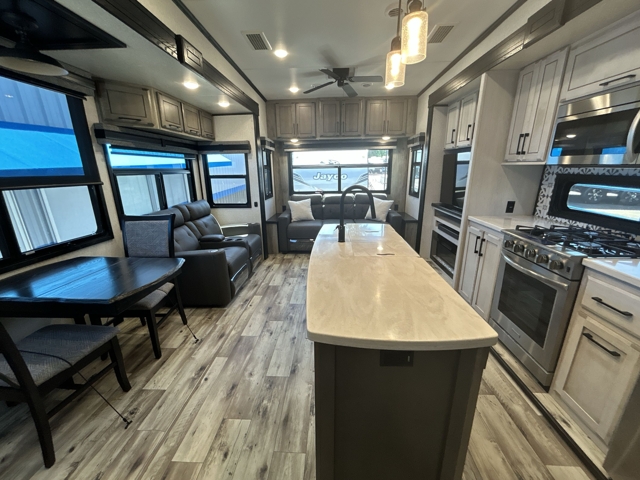2022 K-Z RV Durango Gold 356RLQ — photo 4 of 8