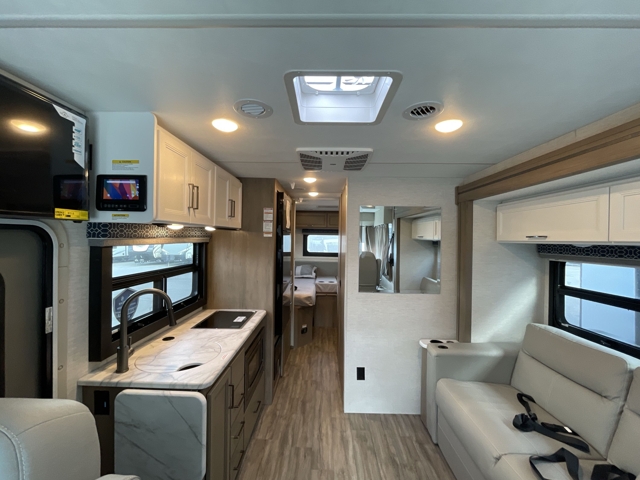 2026 Thor Freedom Traveler A24 — photo 3 of 8