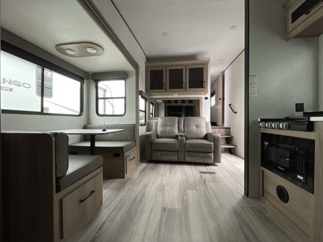 2026 Keystone Coleman Legacy 2400REX — photo 4 of 8