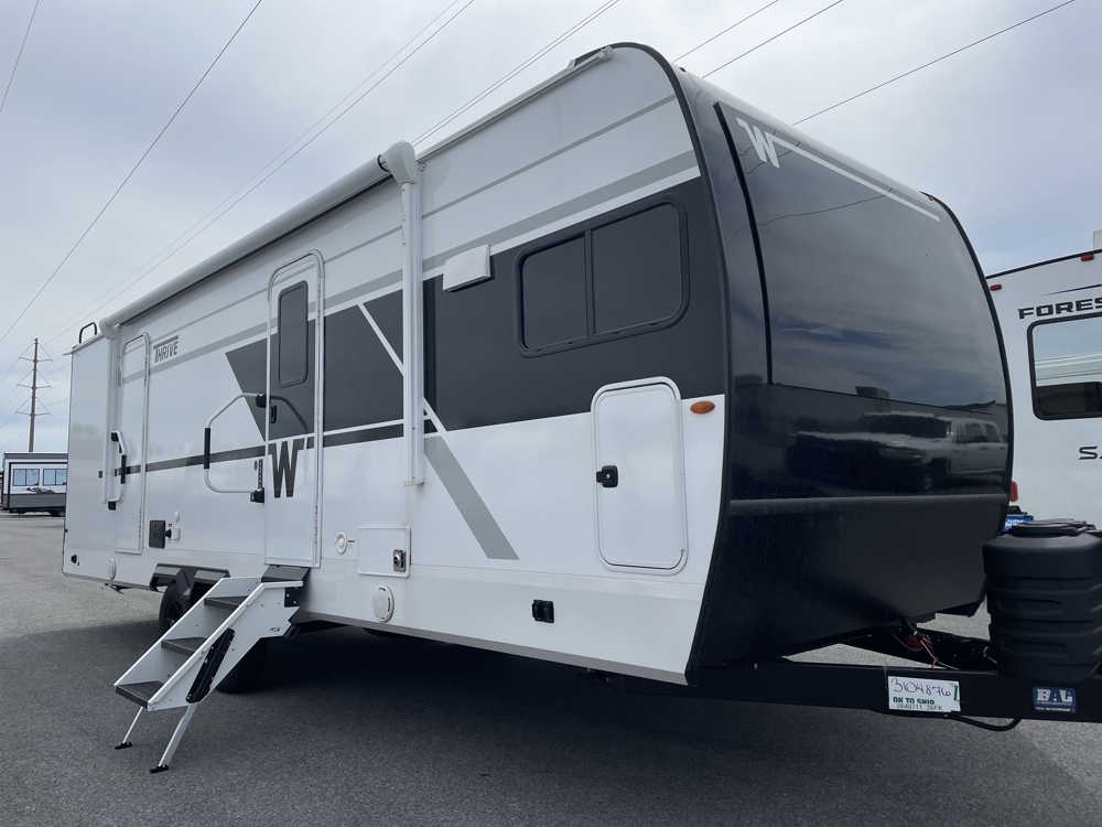 2026 Winnebago Thrive 26FKD