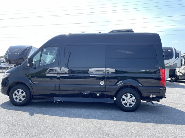 2020 American Coach Patriot 144SD FD2 — photo 6 of 8