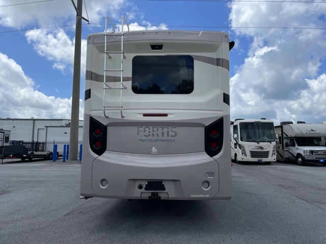 2020 Fleetwood Fortis 34MB — photo 7 of 8