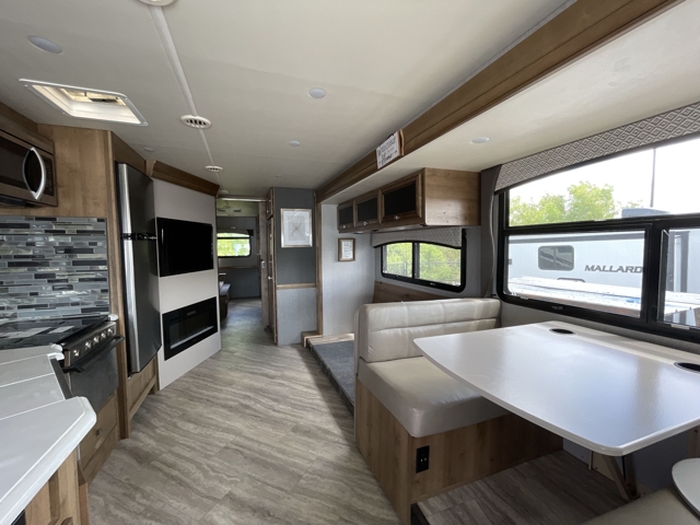 2020 Fleetwood Fortis 34MB — photo 3 of 8