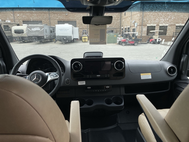 2026 Thor Eddie Bauer 19EB — photo 4 of 8