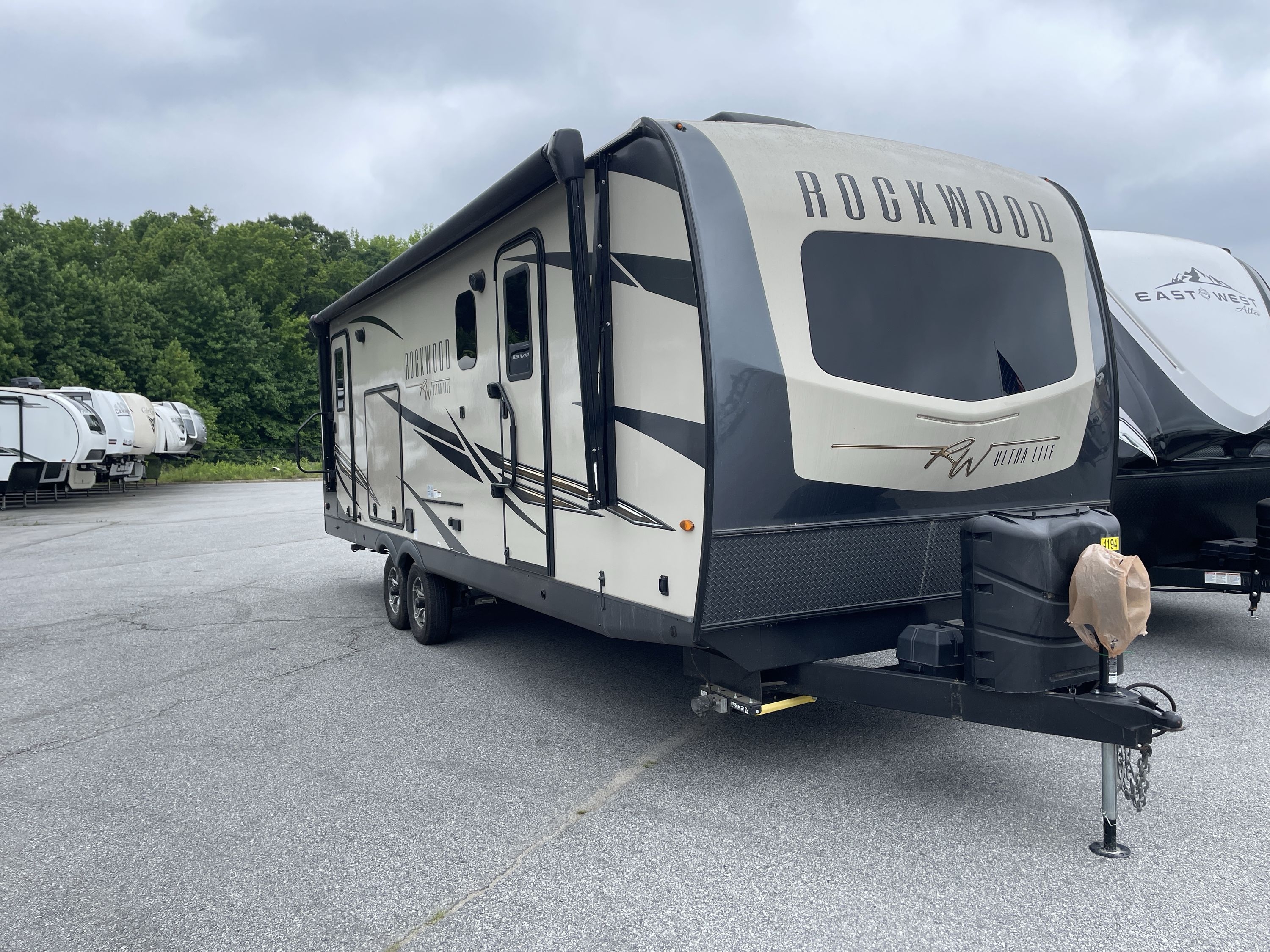 New or Used Forest River Rockwood Ultra Lite 2614bs RVs for Sale