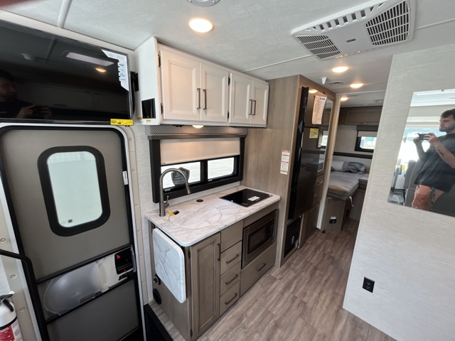 2026 Thor Freedom Traveler A24 — photo 6 of 8