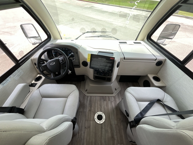 2026 Thor Freedom Traveler A24 — photo 7 of 8