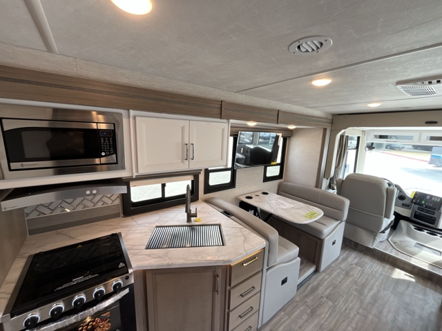 2026 Thor Freedom Traveler A32 — photo 5 of 8
