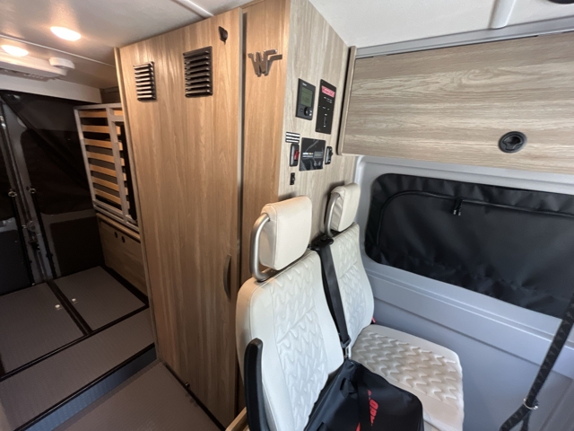 2025 Winnebago Solis 59P — photo 4 of 8