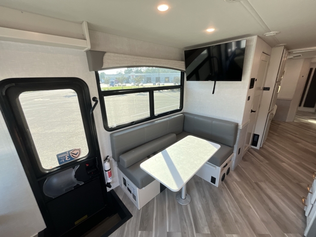 2026 Holiday Rambler Invicta 36T — photo 5 of 8