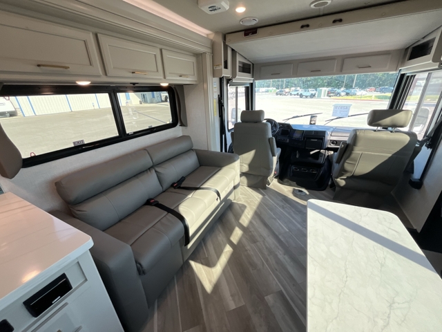 2026 Holiday Rambler Invicta 36T — photo 3 of 8