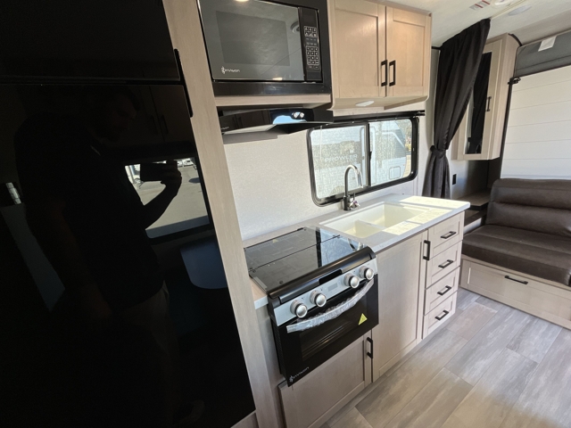 2026 Heartland Prowler 2000MB — photo 4 of 8