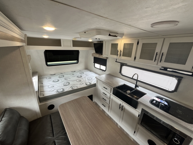 2022 Coleman Coleman Rubicon 1608RB — photo 6 of 8