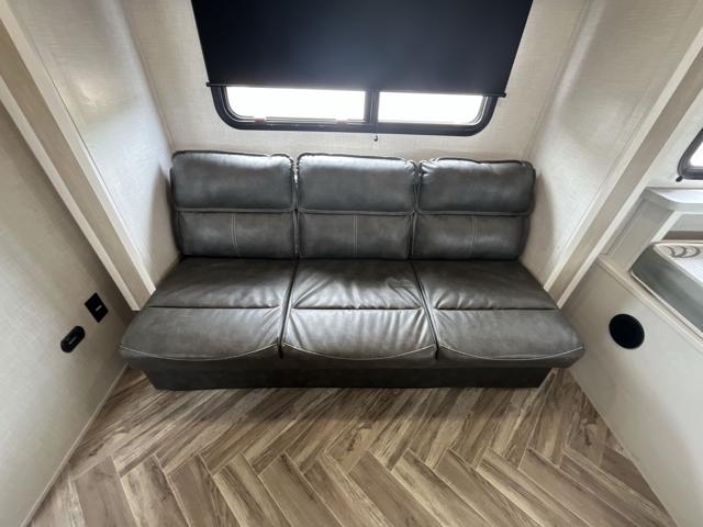 2022 Coleman Coleman Rubicon 1608RB — photo 4 of 8