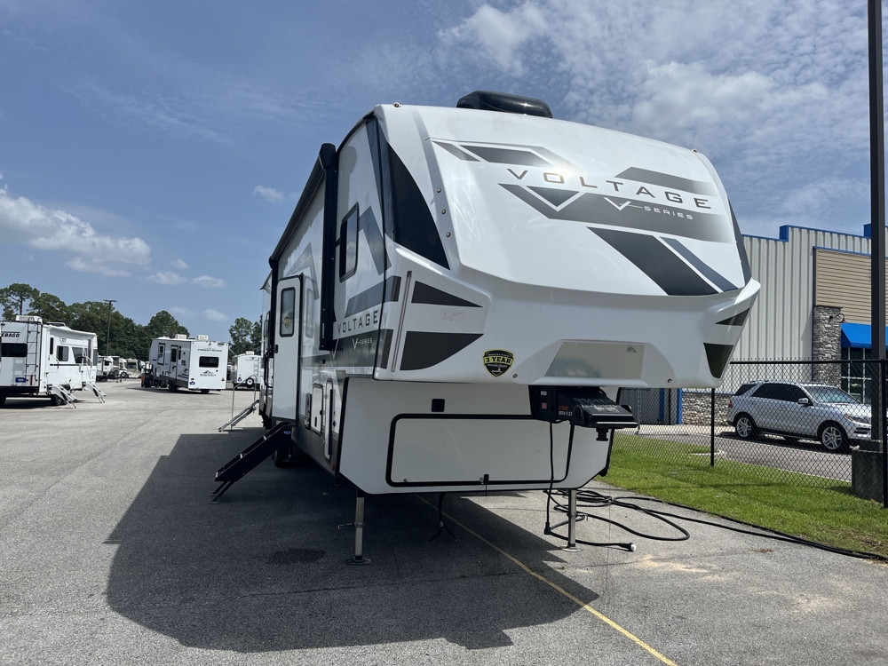 2024 Dutchmen Voltage 3800