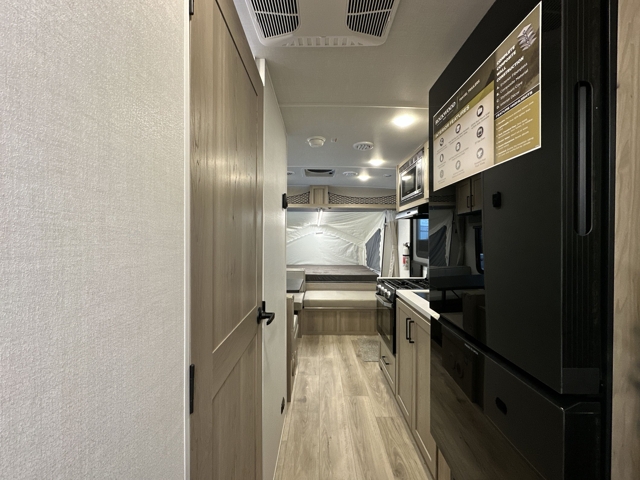 2026 Forest River Rockwood Roo 17E — photo 4 of 8