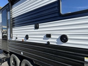 outside-shower thumbnail