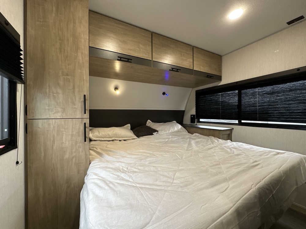 pass-through-storage