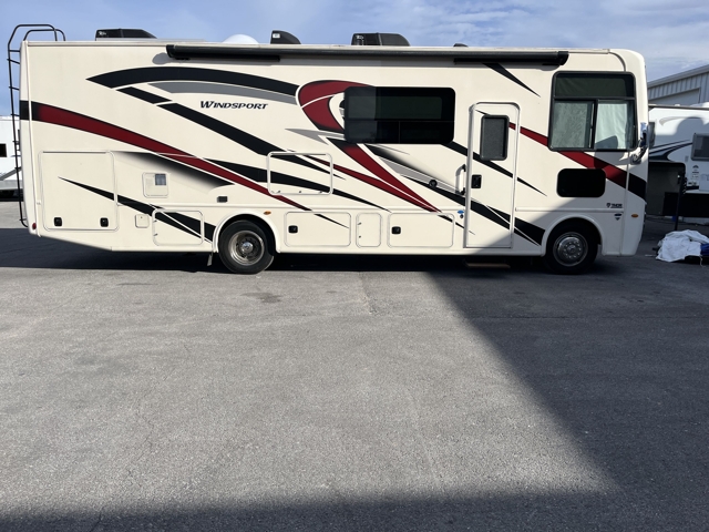2023 Thor Windsport 29M — photo 6 of 8