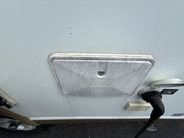 2013 Forest River Rockwood Roo 23SS — photo 7 of 8