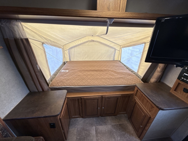 2013 Forest River Rockwood Roo 23SS — photo 8 of 8