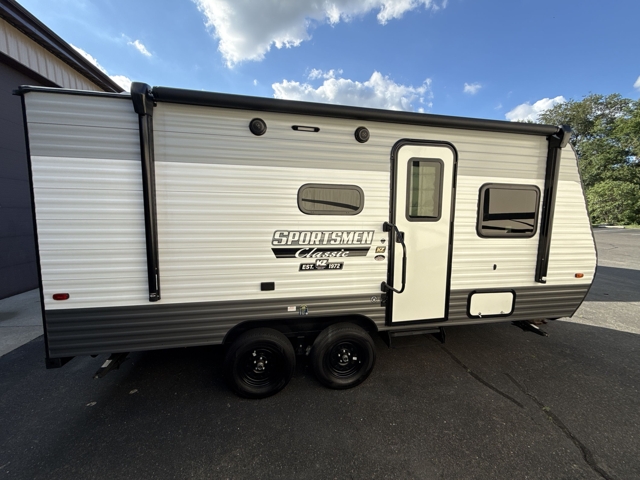 2022 K-Z RV Sportsmen Classic 180RBT — photo 5 of 8