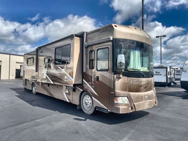 2008 Itasca Ellipse 40KD — photo 1 of 8