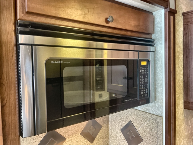 2008 Itasca Ellipse 40KD — photo 7 of 8