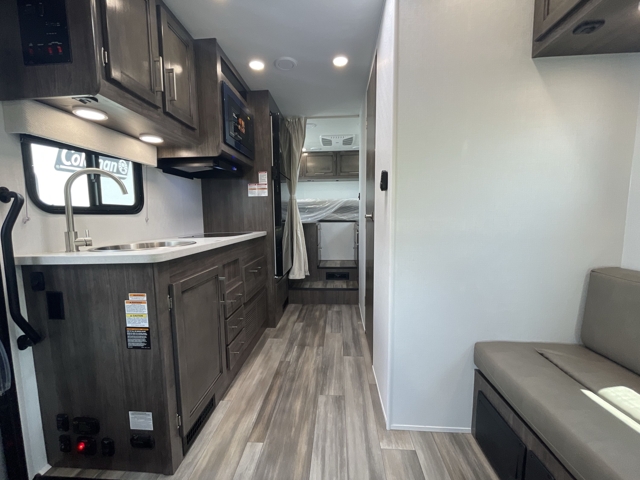 2026 Jayco Redhawk SE 22AF — photo 3 of 8